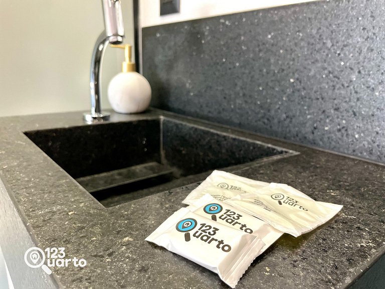 Flat Beira-Mar no Bessa | 123Quarto #GS220