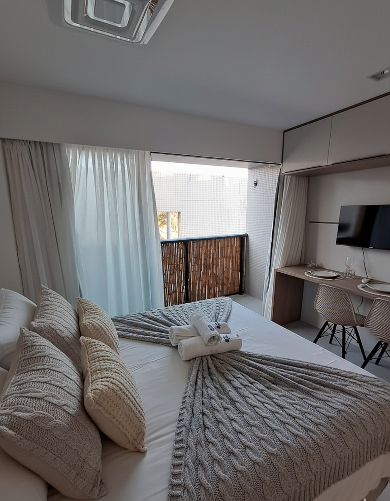 Studio Premium com Varanda | BESSA #XR220