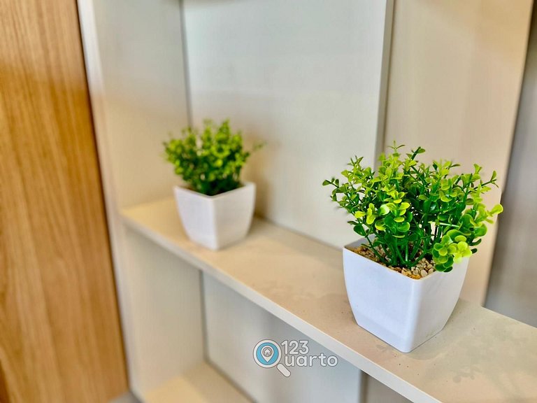 Apto Luxo Com Varanda Vista Mar | 123Quarto #BH207