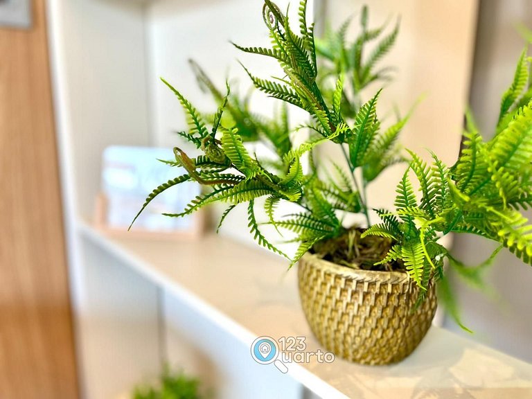 Apto Luxo Com Varanda Vista Mar | 123Quarto #BH207