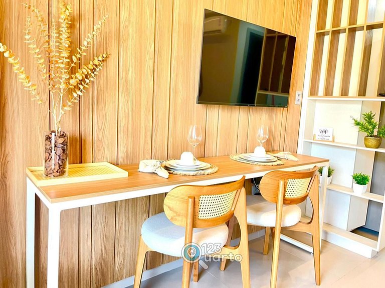 Apto Luxo Com Varanda Vista Mar | 123Quarto #BH207