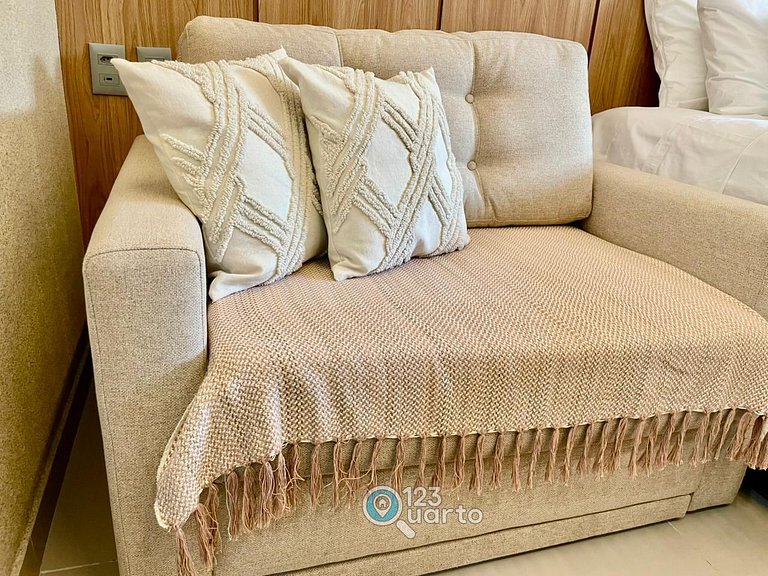 Apto Luxo Com Varanda Vista Mar | 123Quarto #BH207