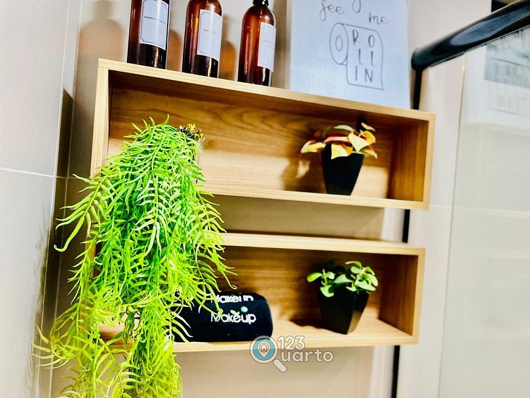 Apto Luxo Com Varanda Vista Mar | 123Quarto #BH207