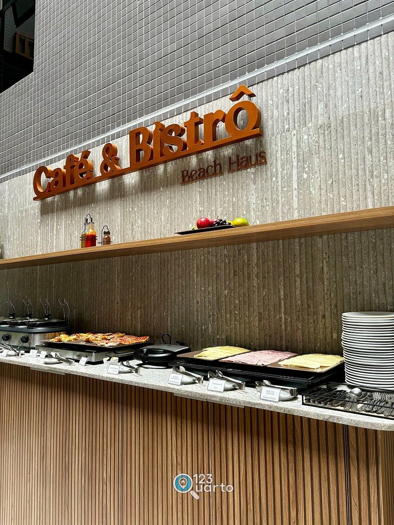 Apto Luxo Com Varanda Vista Mar | 123Quarto #BH207