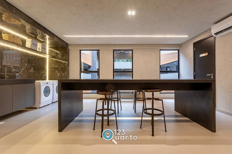 Apto Luxo Com Varanda Vista Mar | 123Quarto #BH207