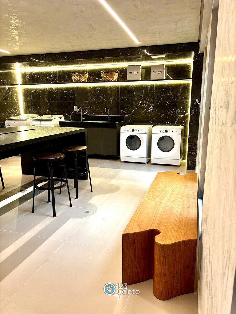 Apto Luxo Com Varanda Vista Mar | 123Quarto #BH207