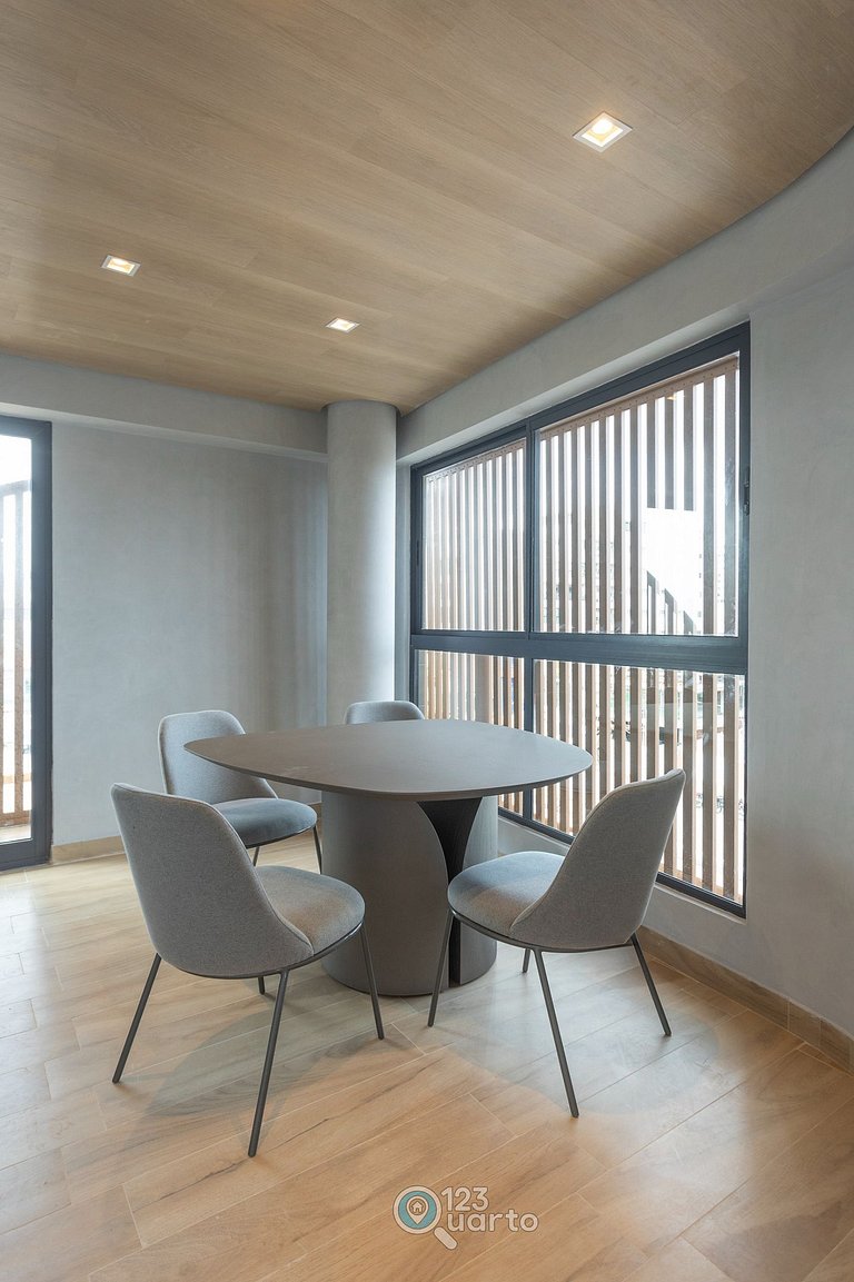 Apto Luxo | Vista Mar + Hidro Aquecida no Rooftop