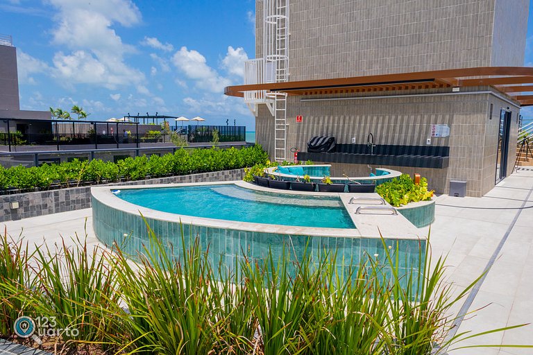Apto Luxo | Vista Mar + Hidro Aquecida no Rooftop