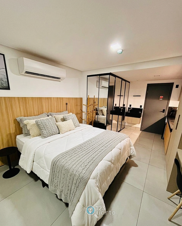 Apto Luxo Pé na Areia no Bessa | 123Quarto #GS118