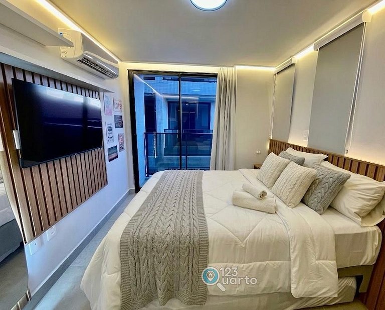 Studio Luxo Com Piscina Na Cobertura #HCB252C