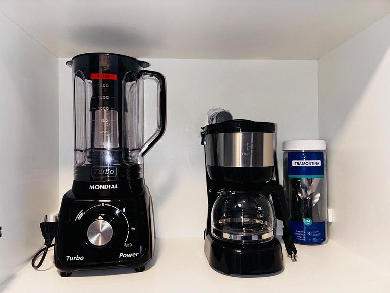 Studio charmoso com vista urbana + mar #SOL1406