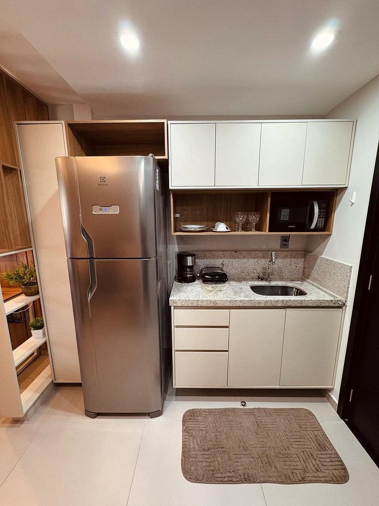 Apto Luxo Com Varanda Vista Mar | 123Quarto #BH207