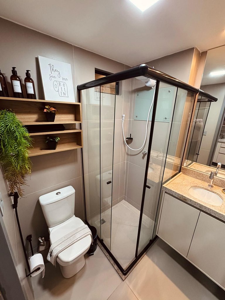 Apto Luxo Com Varanda Vista Mar | 123Quarto #BH207