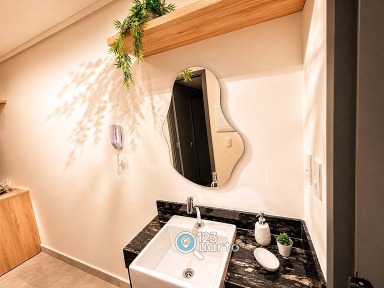 Apto Luxo ao Lado da Piscina  - 123Quarto #HCB605C