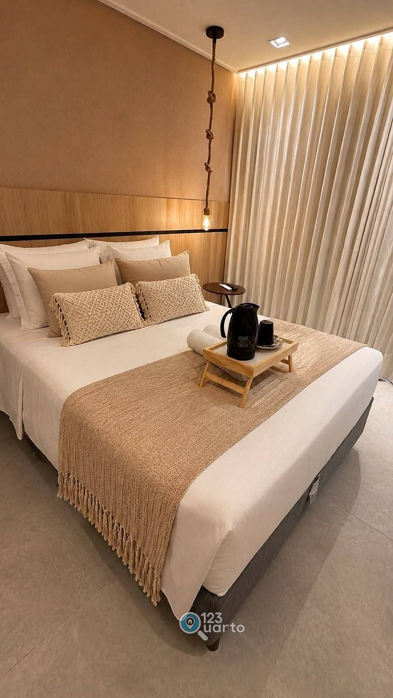 Apto Luxo ao Lado da Piscina  - 123Quarto #HCB605C
