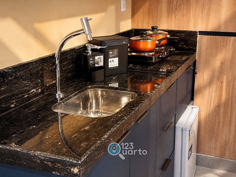 Apto Luxo ao Lado da Piscina  - 123Quarto #HCB605C
