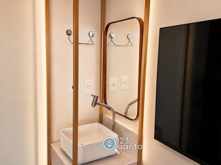 Studio Confortável Com Piscina na Cobertura #RE120